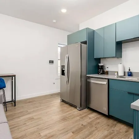 Oasis With Pool Table! Stylish Stay, Pets Allowed!
